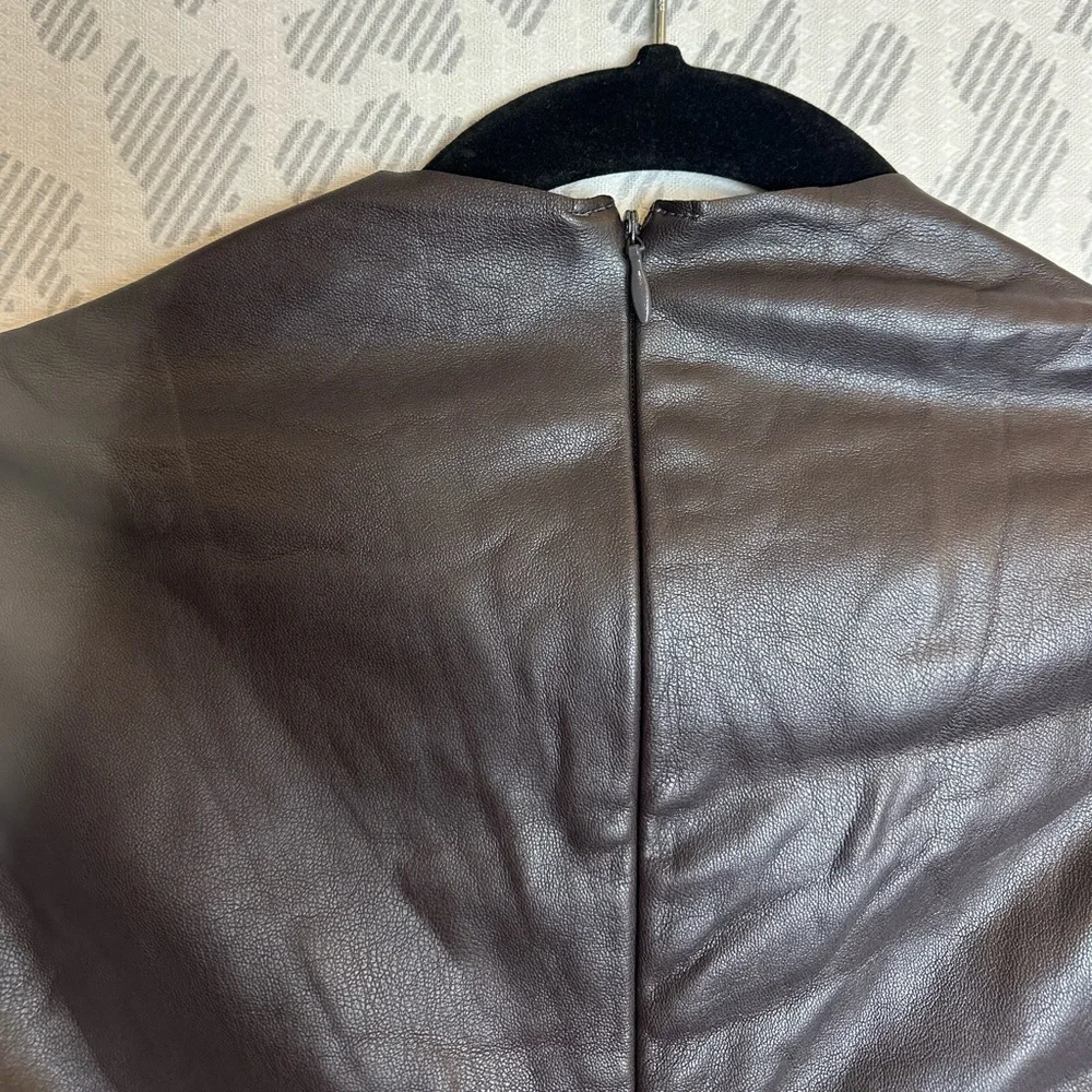 SKIMS FAUX LEATHER MOCK NECK BODYSUIT SOOT NWT (SOLD OUT) 🖤 SIZE XL LONG SLEEVE - Picture 9 of 10
